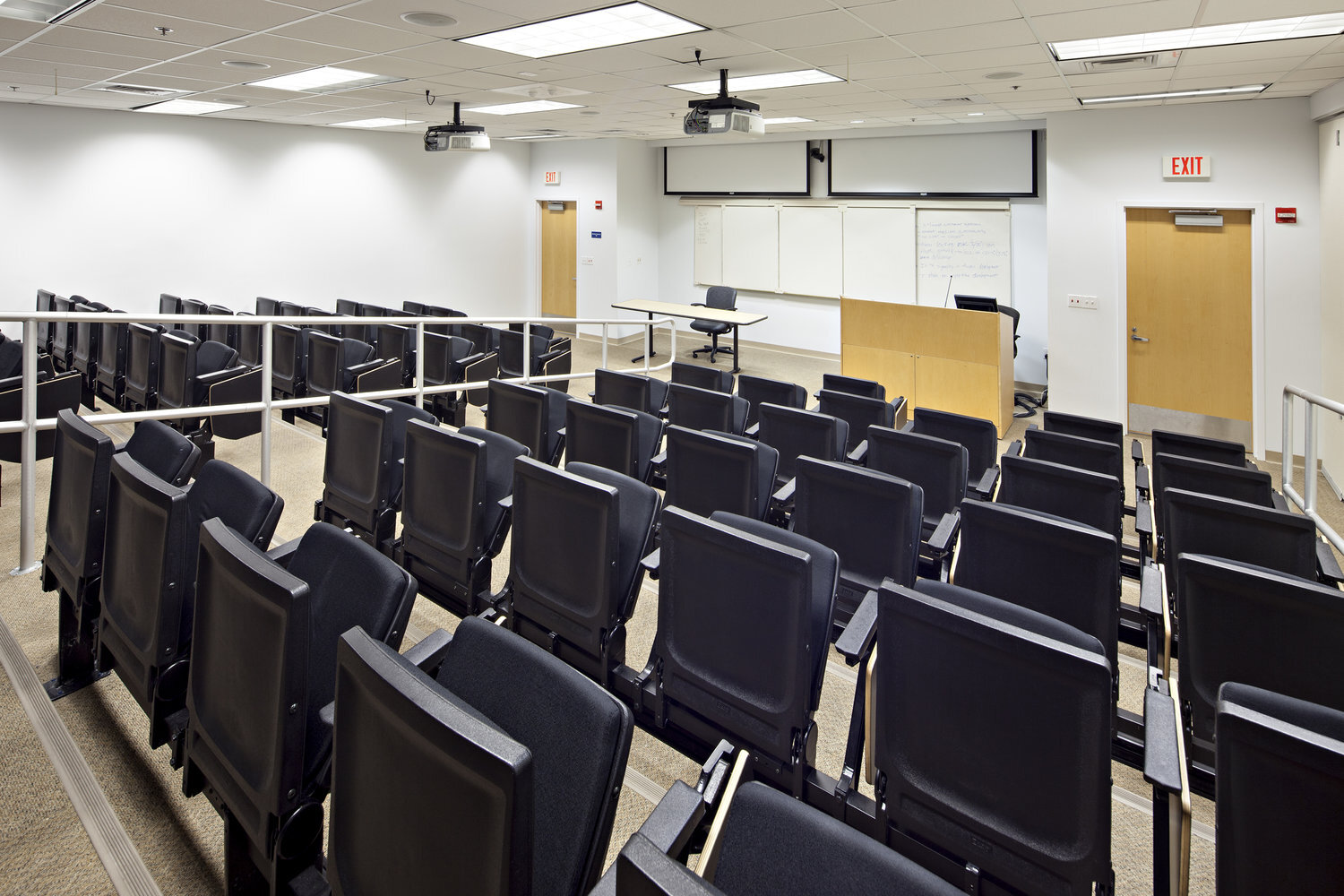 stadium+seating+classroom+2.jpg