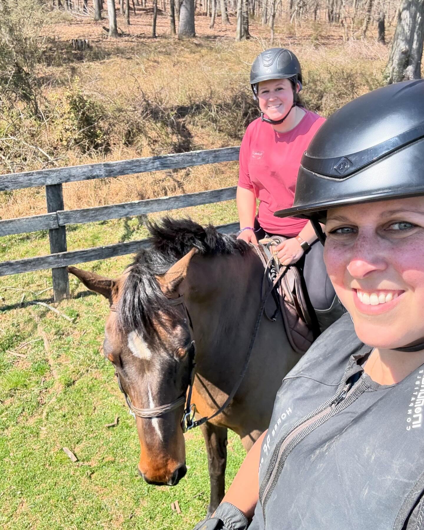 Leave it to @holly2345 to forge new friendships even after her passing. Loved riding the VanUrban steeds with you, @happily_home_by_hobbs 💜