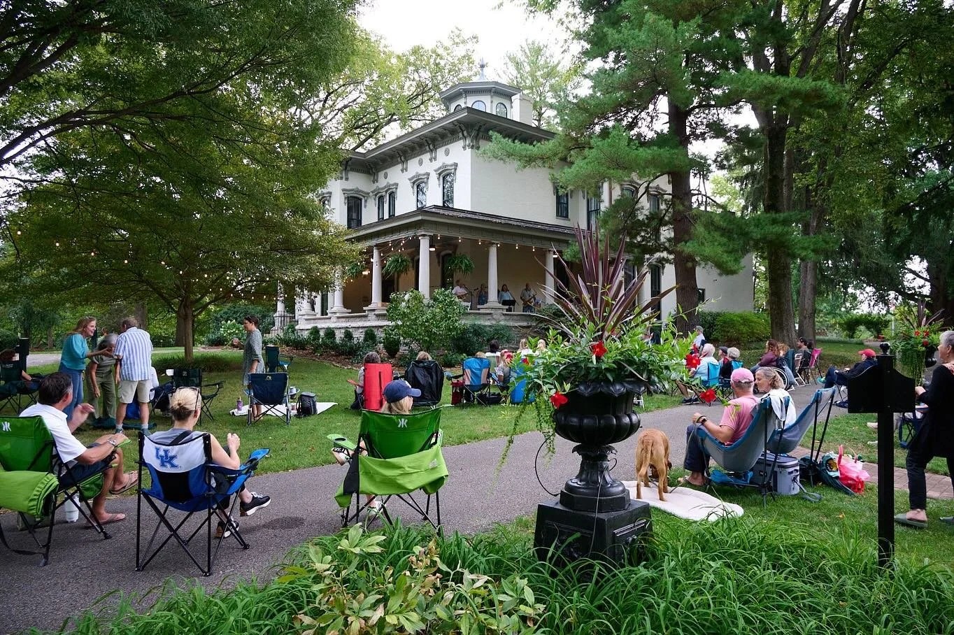 Thanks to everyone who closed out our Concert Under the Cupola series with the North Bayly Project last night! 🎶 The weather held off and we very much enjoyed the tunes, the setting and time with our neighbors.💛

#historichome #petersondumesnilhous