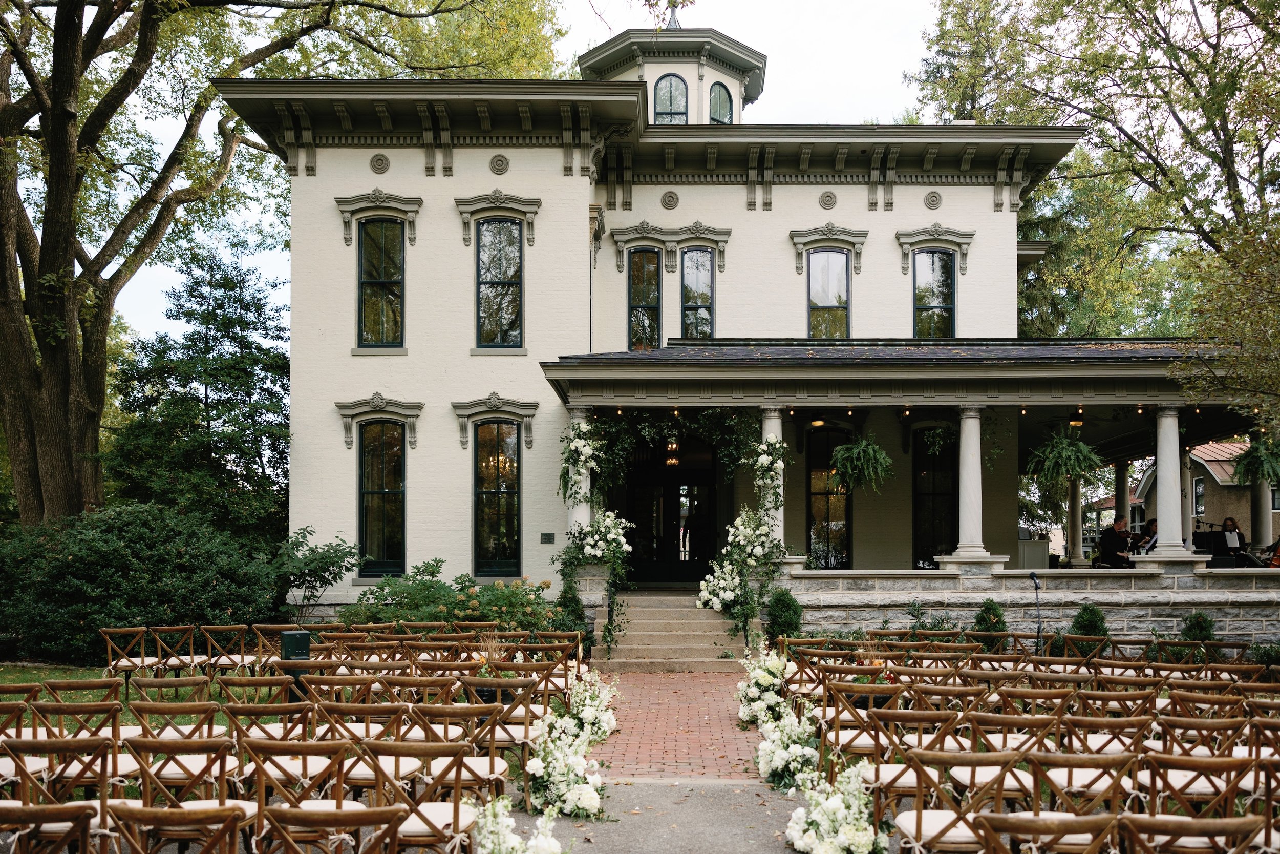 Peterson Dumesnil House, Outdoor Wedding Venue in Louisville Kentucky.JPG