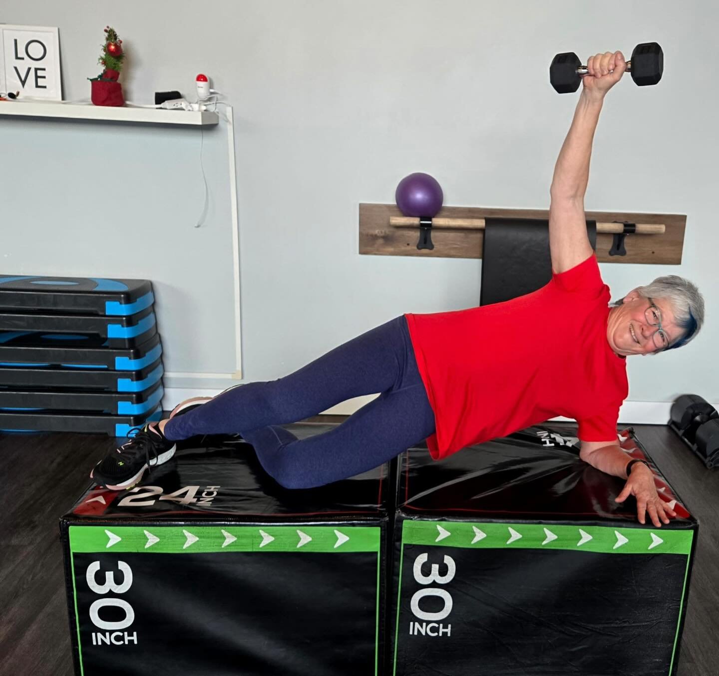 🌟Client Spotlight🌟

Jacquie has been doing weekly personal training at the studio with Tracey over the past four months. The progress she has made is tangible &mdash; losing inches, increasing bone mass, gaining strength and endurance, decreasing o