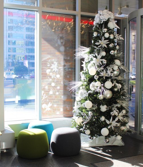 white-christmas-tree-philadelphia-hoffman-design-group.JPG