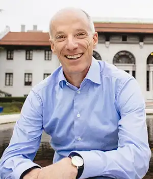 As Malozemoff Professor at the University of California, co-director of the Berkeley Water Center, and deputy director of the ReNUWlt, David brings his extensive experience of water systems to the advisory board of this documentary. He is the 2014 recipient of the NWRI Clarke Prize, and author of Water 4.0.
