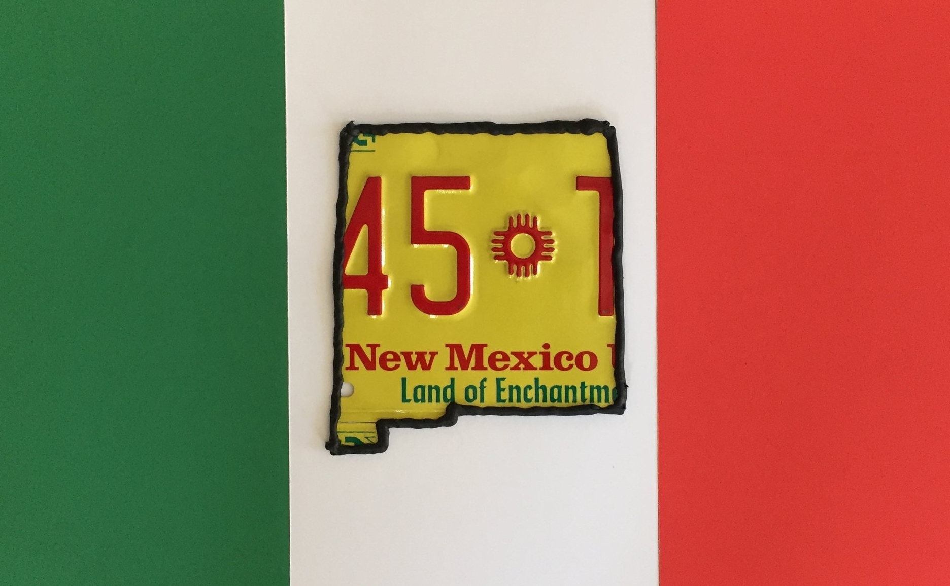 MEXICAN LAND OF ENCHANTMENT, 2018 21 in x 12 in New Mexico 1:4,000,000 scale on Mexican flag 28.7% of New Mexican residents have Mexican ancestry, the third highest percentage in the US after California and Texas