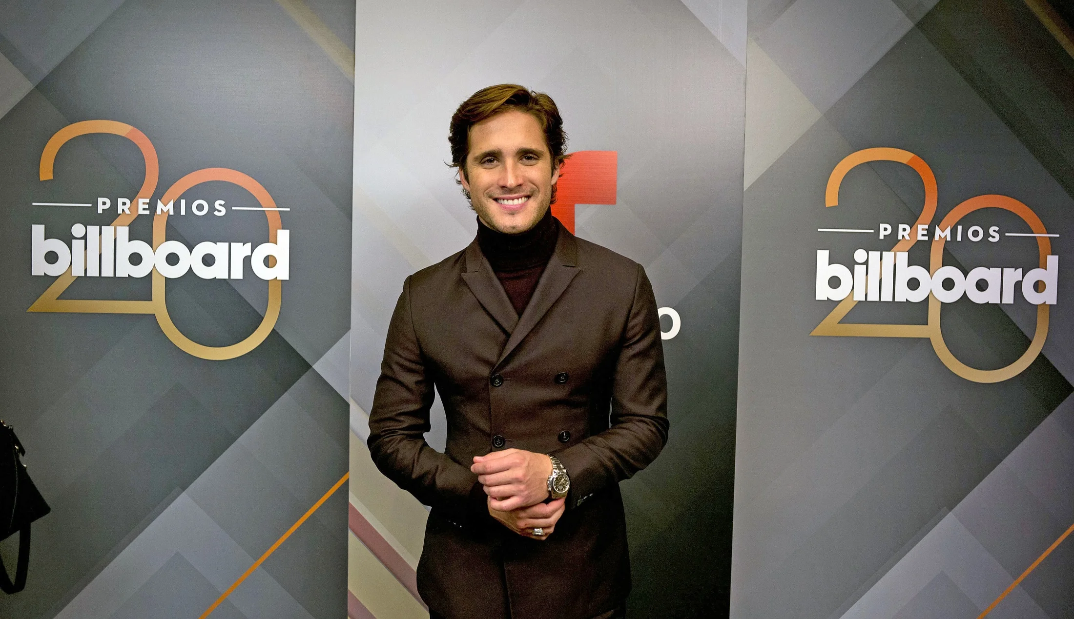 El cantante mexicano Diego Boneta posa en la sala de prensa de los premios Billboard a la música latina en abril de 2018, en el centro de eventos del Mandalay Bay en Las Vegas, Nevada. EFE/Armando Arorizo