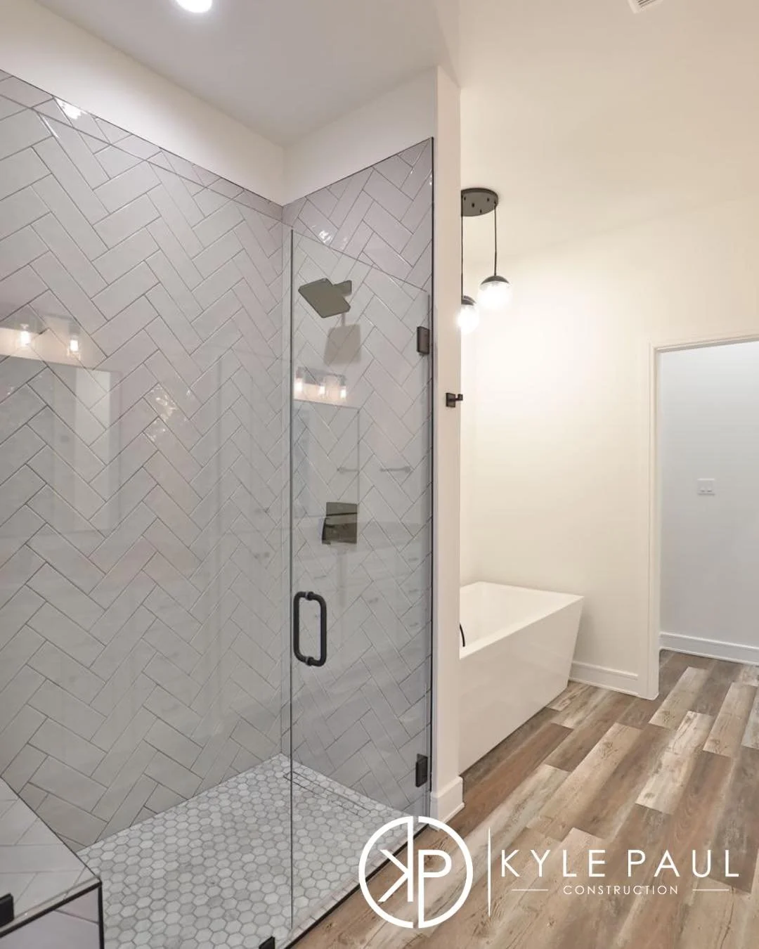 Clean lines, calming finishes, and just the right amount of luxury.