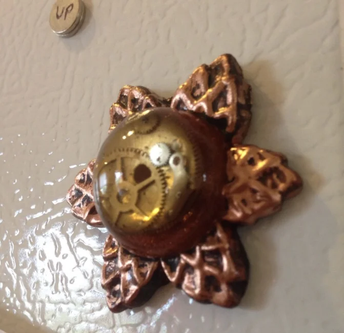 Some sort of steampunk sun