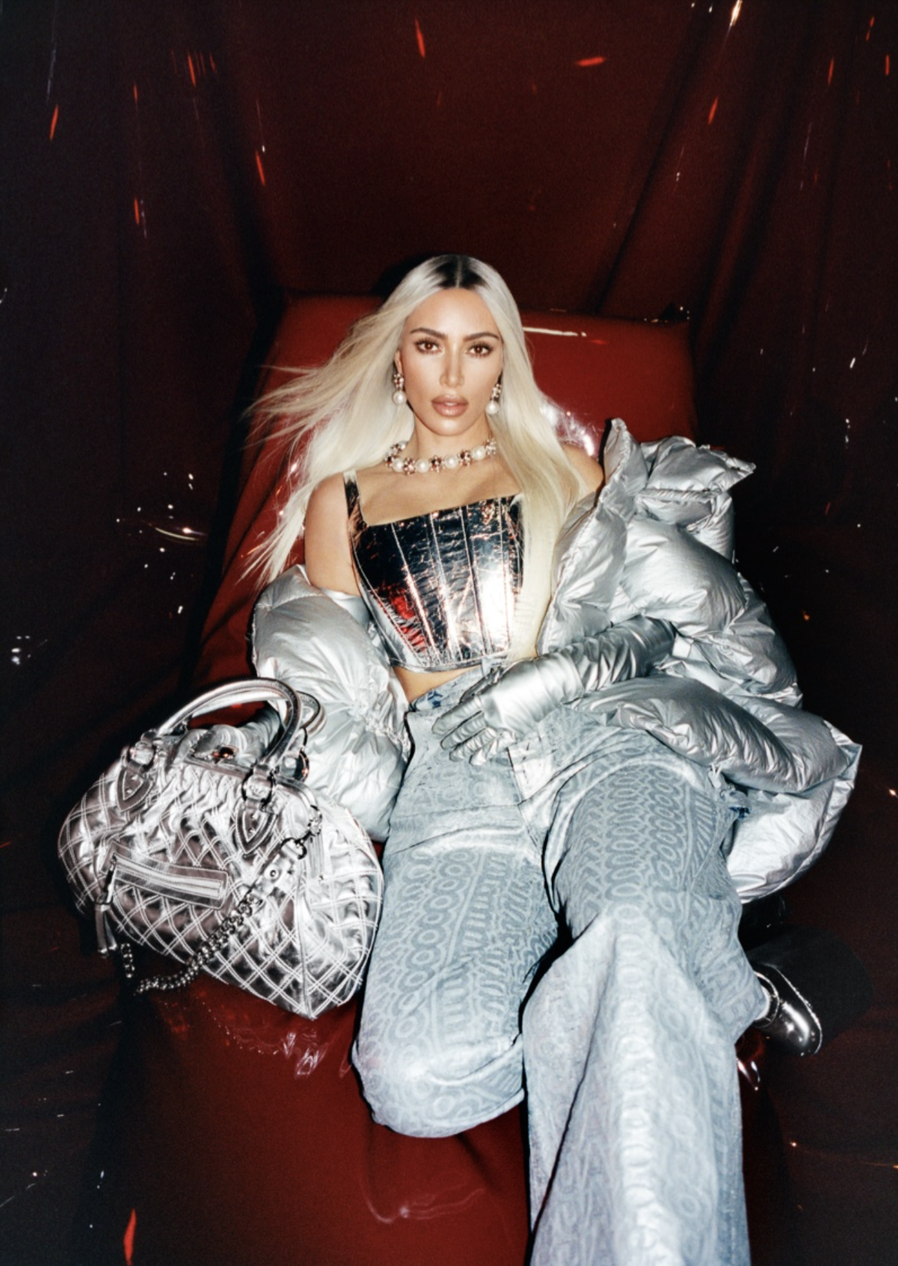 Kim-Kardashian-by-Tyrone-Lebon-Marc-Jacobs-Resort-2023-4-2.png