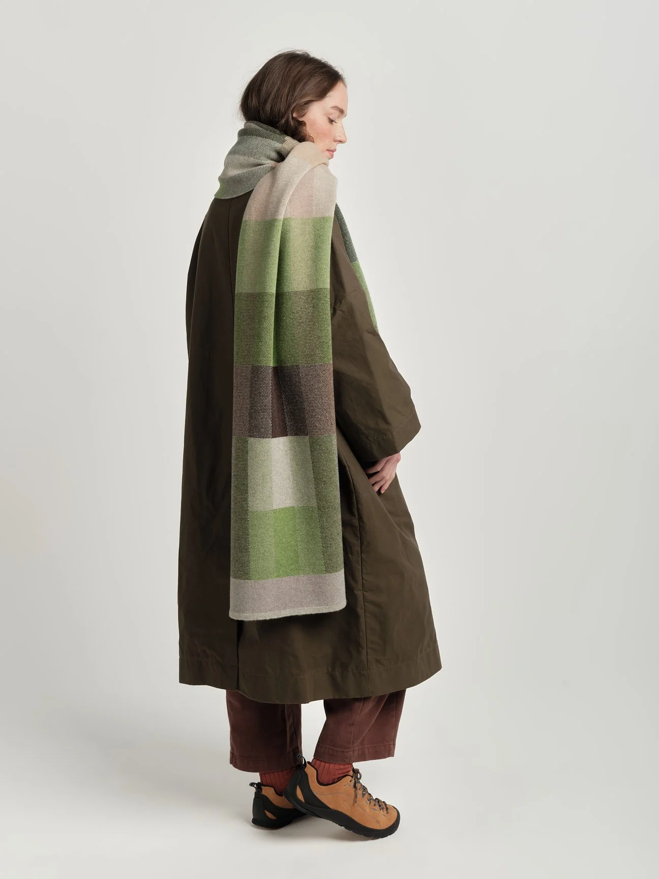 Hilary_Grant_Acre_Scarf_Barley_Green_Eloise_4.jpg