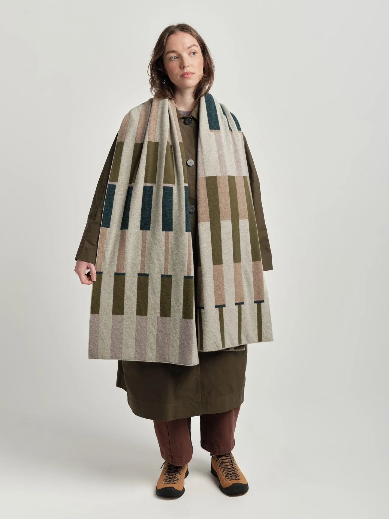 Hilary_Grant_Harbour_Scarf_2025_Olive_Birch_Eloise_2.jpg