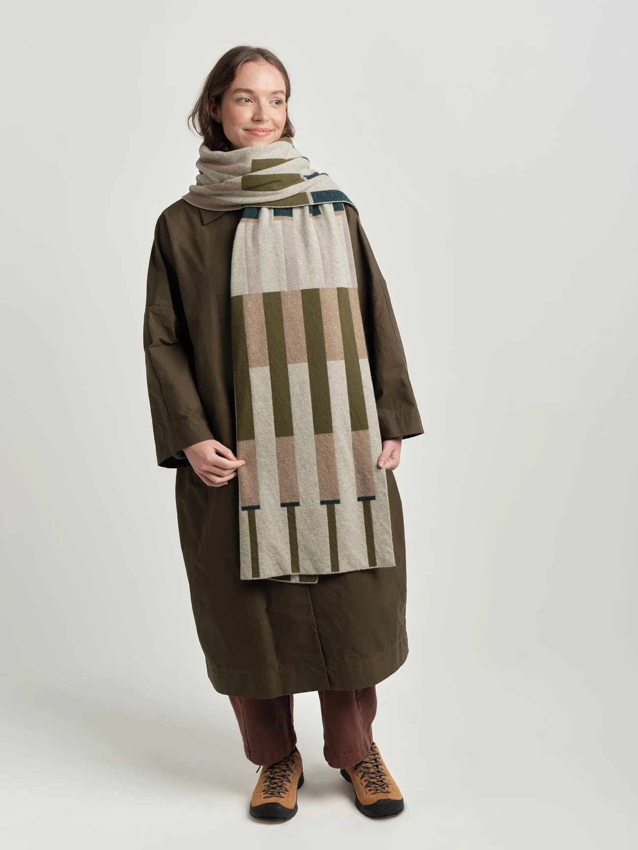 Hilary_Grant_Harbour_Scarf_2025_Olive_Birch_Eloise_3.jpg