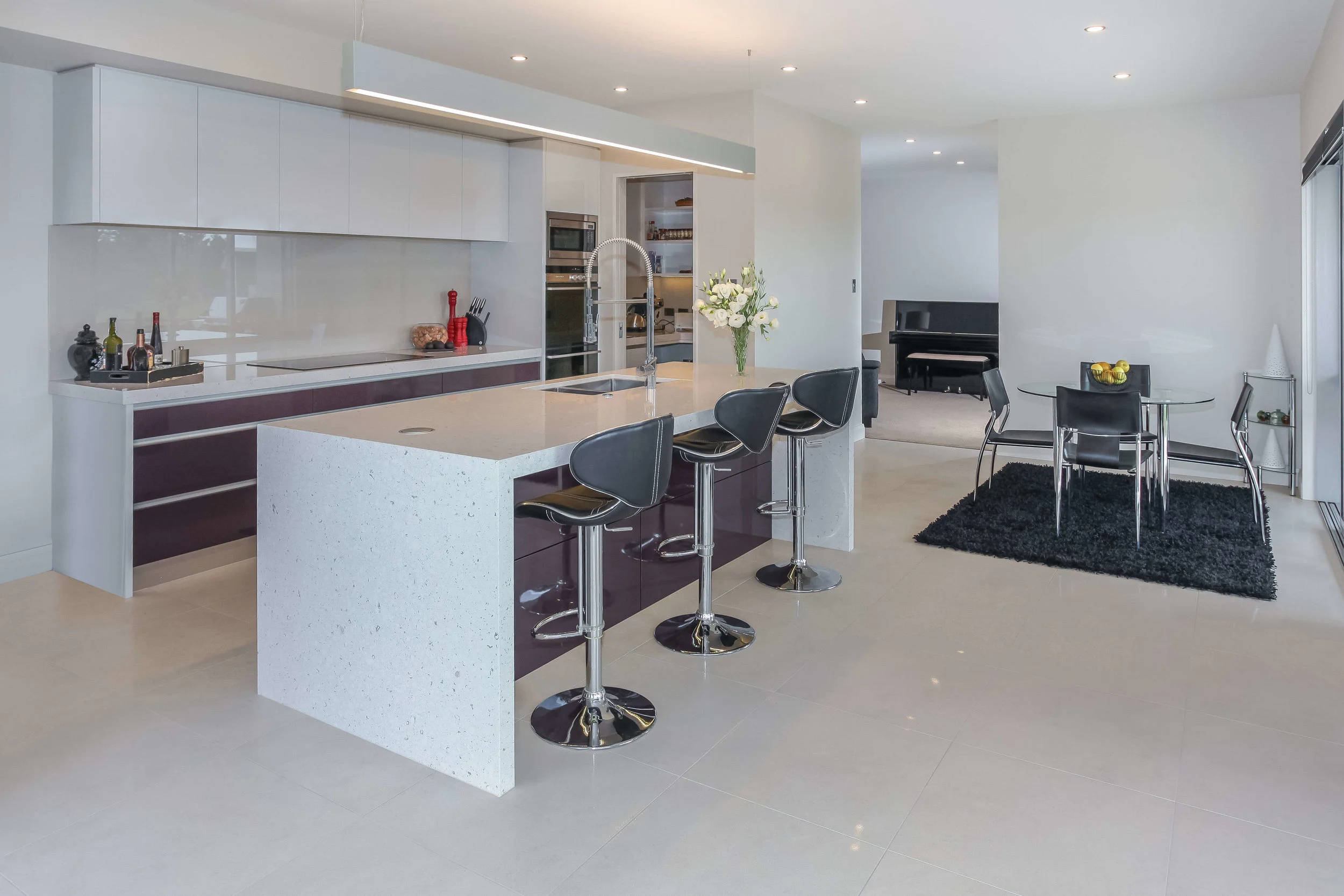 125 McRobbie Road 011.jpg