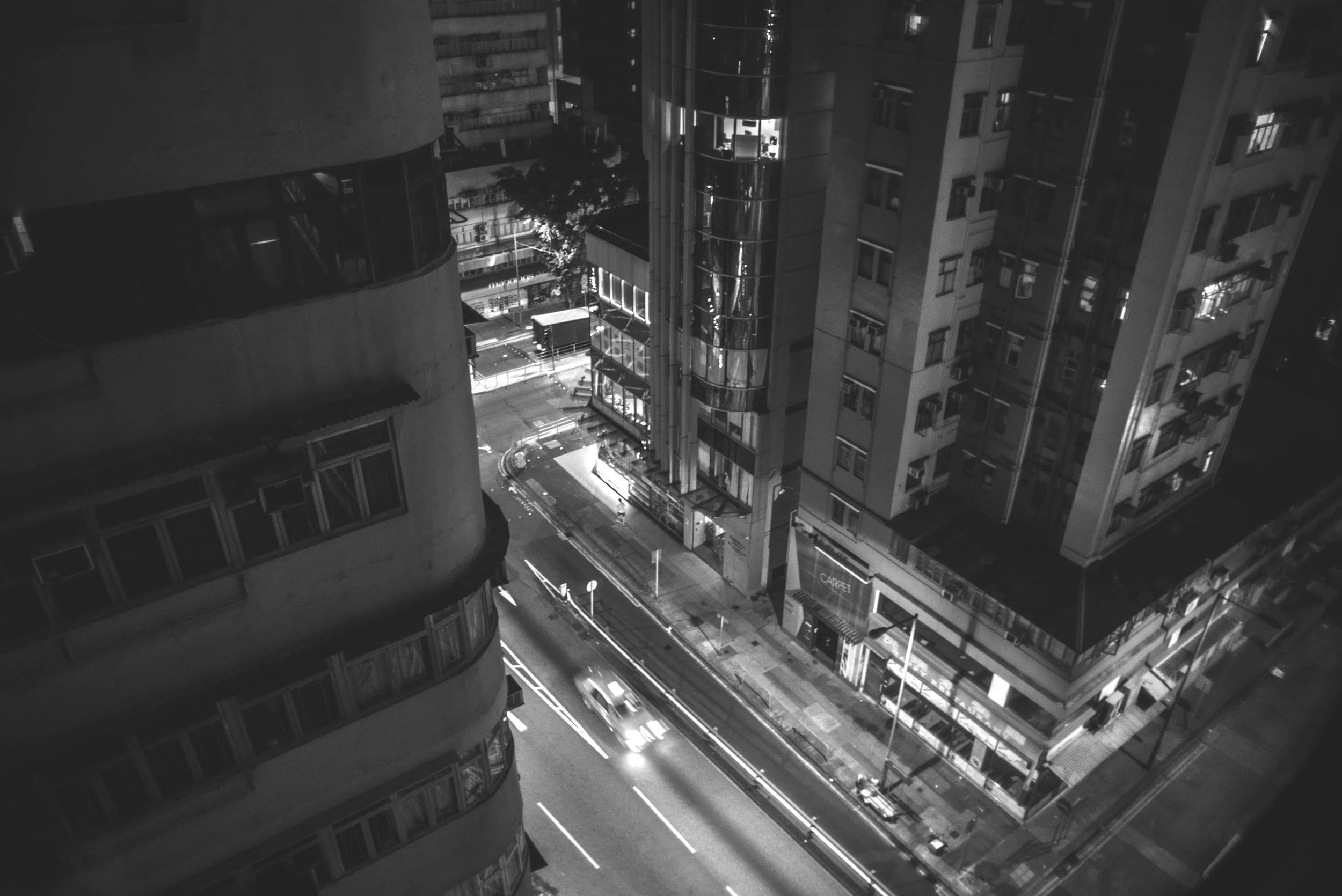 3 - HK_NightScene.jpg