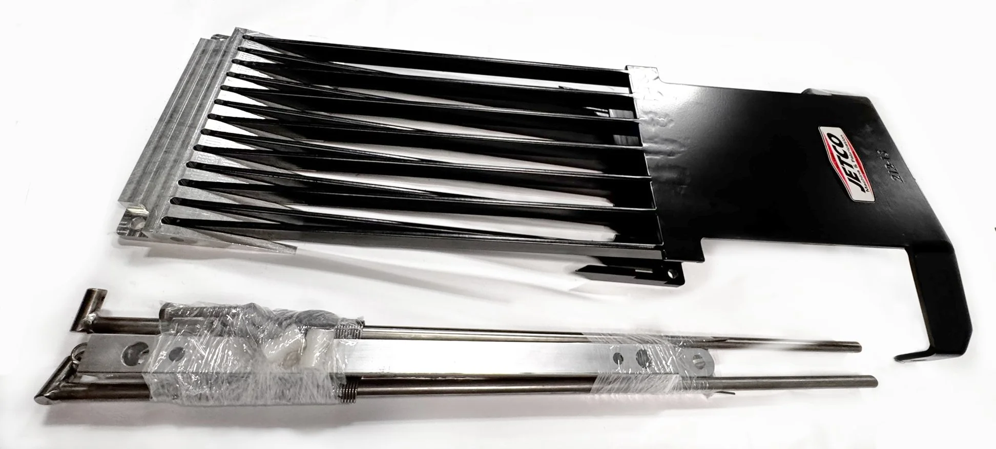 Hamilton 212 13 Bar 1.jpg