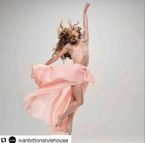 Allison Holker  of 'So You Think You Can Dance' wearing SS17