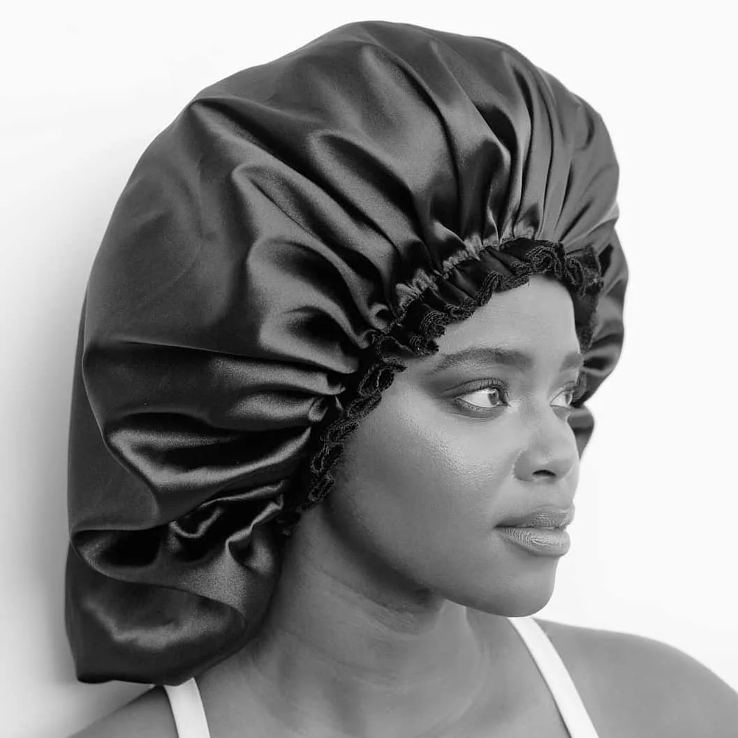 3XL bonnets are now up for grabs! 100% Satin and large enough to fit ALL of your hair. Link in bio.🖤🖤🖤
.
.
#bonnets #showercap #satinbonnet #silkbonnet #naturalhair #natural