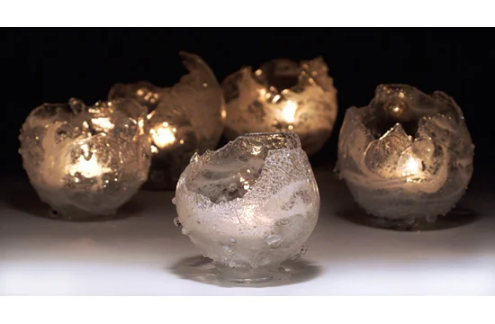 03_wintersedge_iceglobecandles.jpg