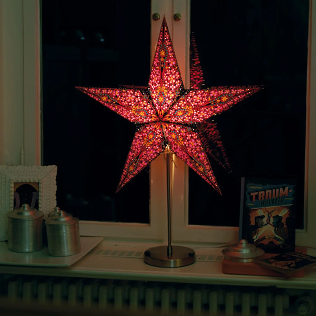 kalea_red2_star_lightz_paper_india.jpg