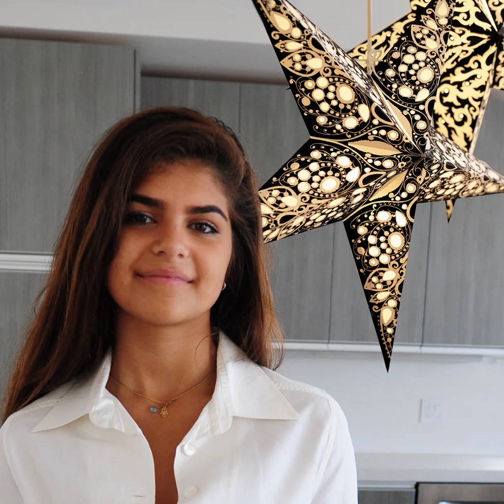 rani_black_2_star_lightz_India_paper_detail_2_starlightz_earthfriendly.jpg