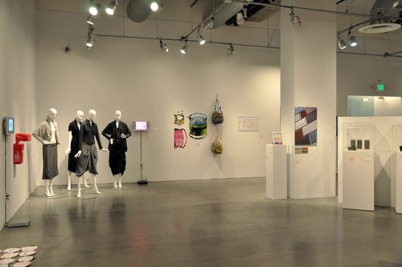 display2.jpg