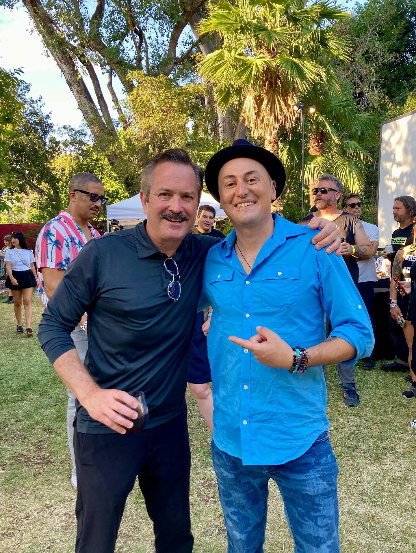 Got to meet Lt. Jim Dangle aka @thomaspatricklennon and see him perform at the Rock And Roll Carnival by @musackrocks over the weekend! He&rsquo;s a super kind guy in person! It was so much fun!!

#reno911 #LieutenantJimDangle #ltdangle #thomaslennon