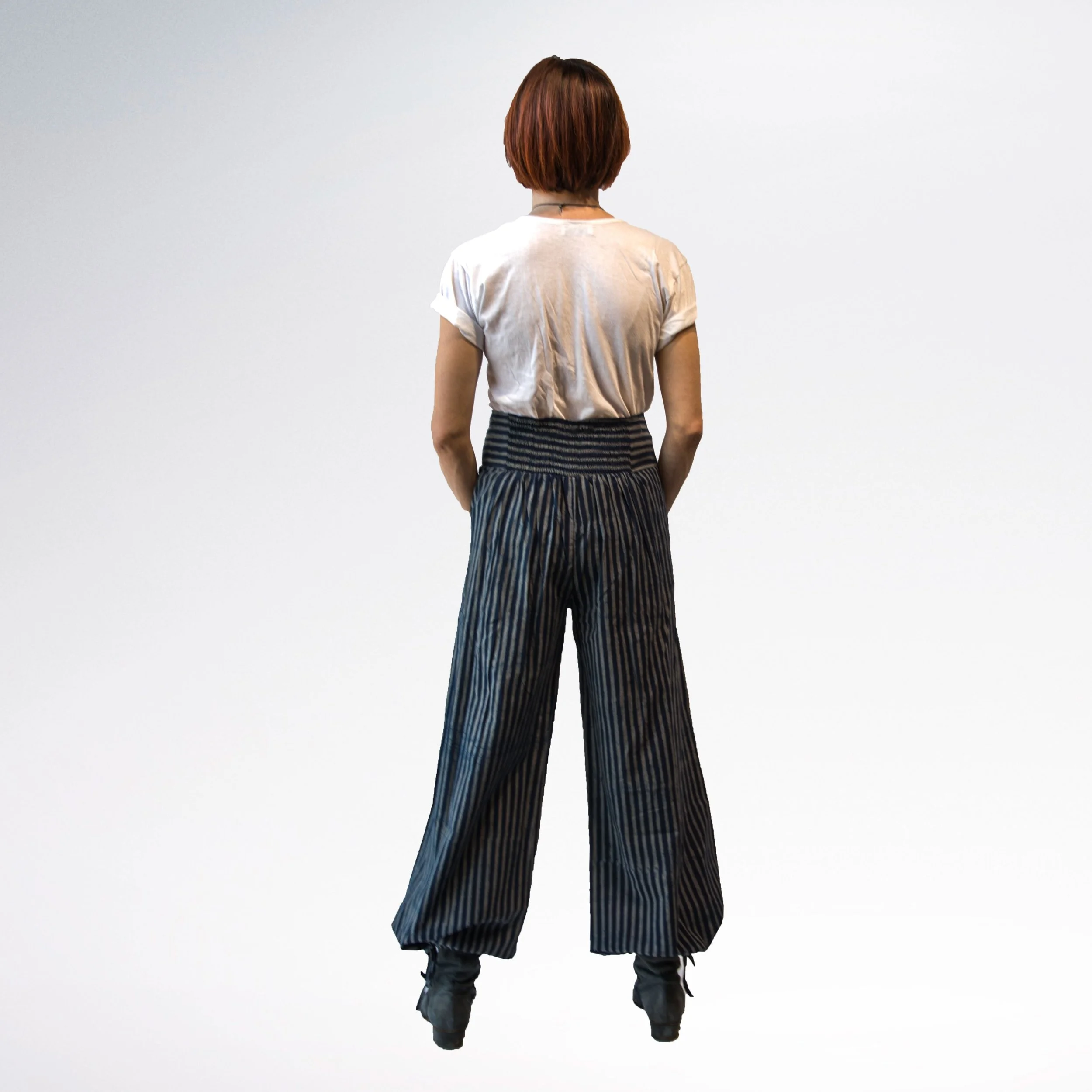 STRIPEDPANTS1_bdcc3263-55d8-453f-a23d-1b130fb38180.jpg
