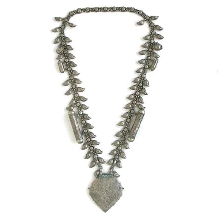 Silver-Indian-Necklace.jpg