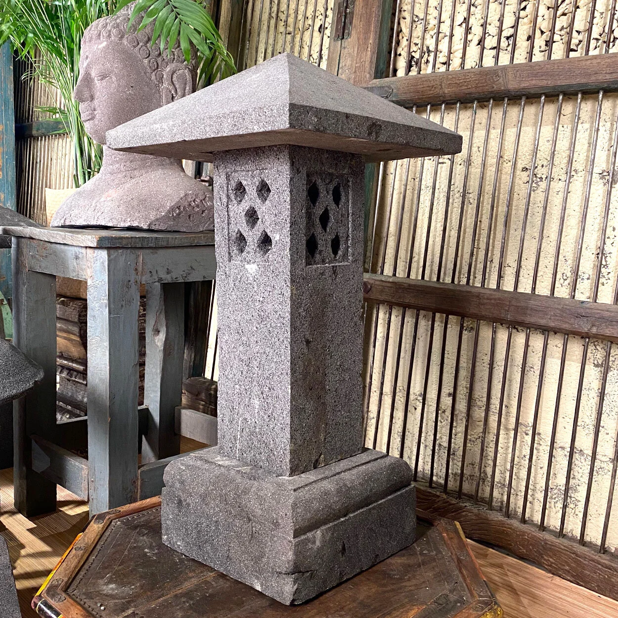 Tachi Style Stone Lantern
