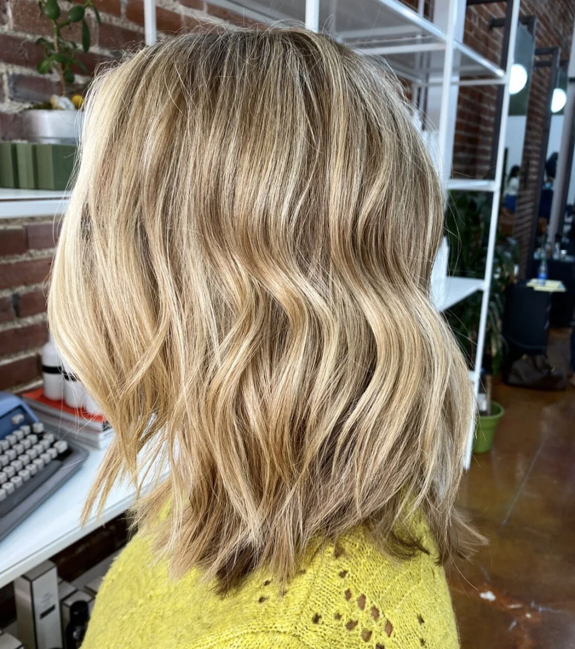 Shelby Loos Hair