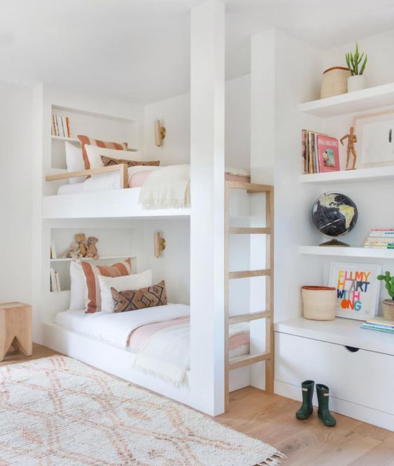 Design by Amber Interiors Photo by TessaNeustadt