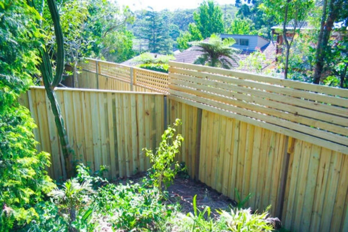 Lap and Cap Fences Roseville Fencing — Roseville Fencing