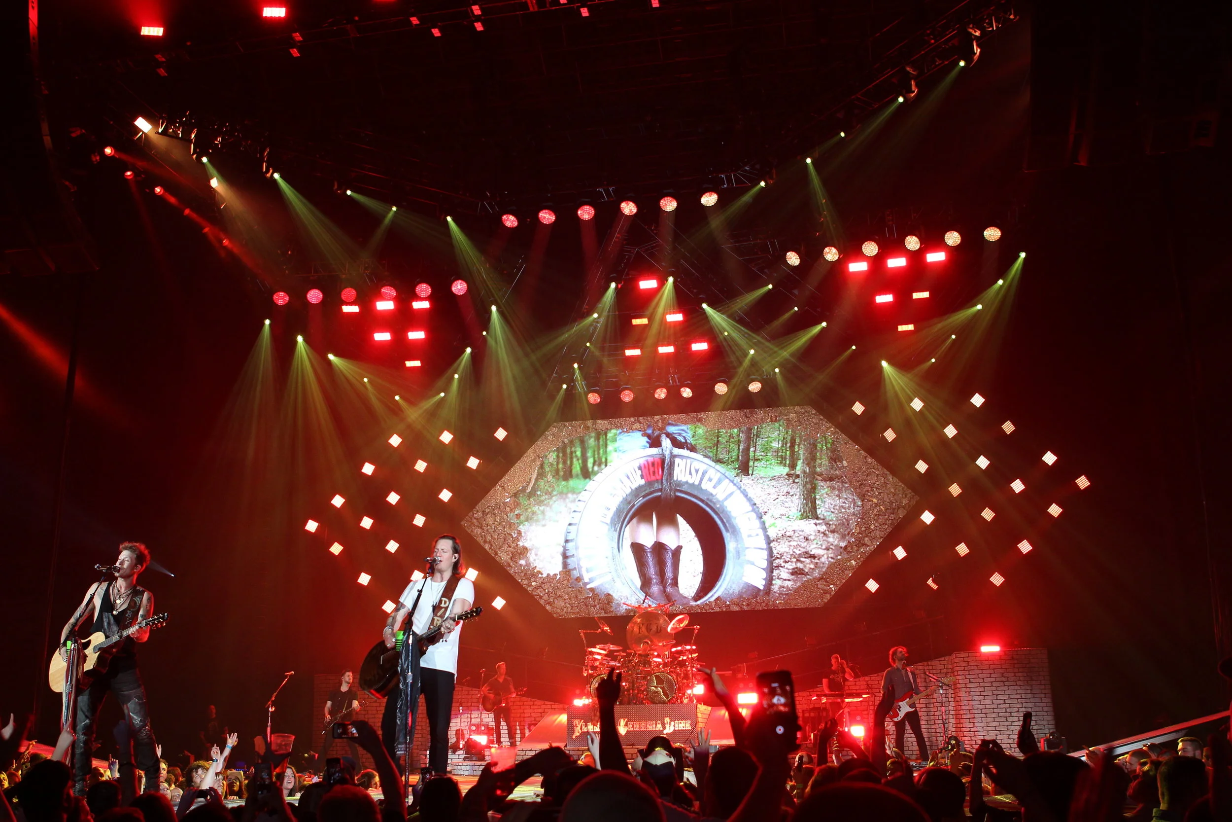 Florida Georgia Line - Anything Goes Tour 2015