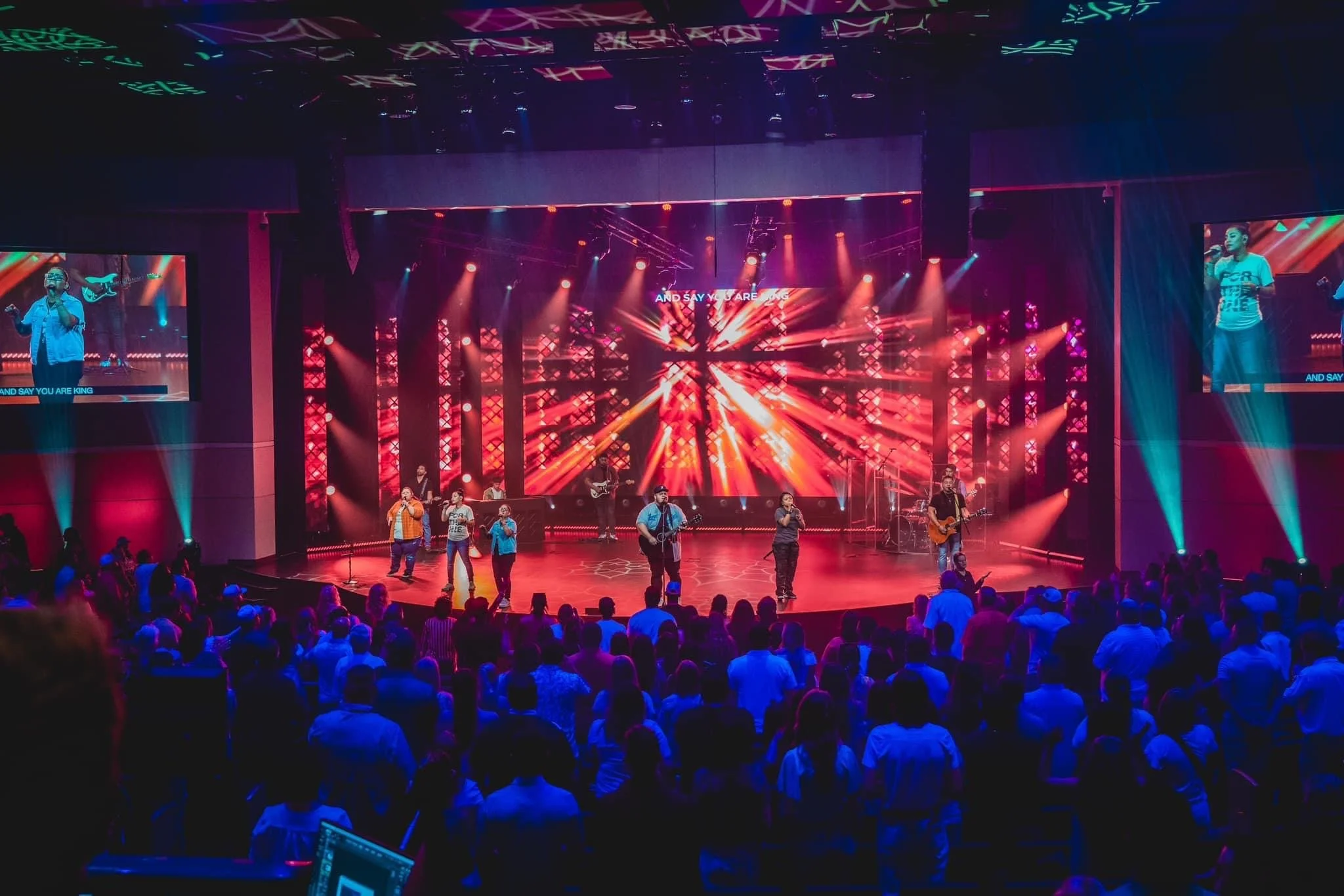 Crossroads Church - Design 2023