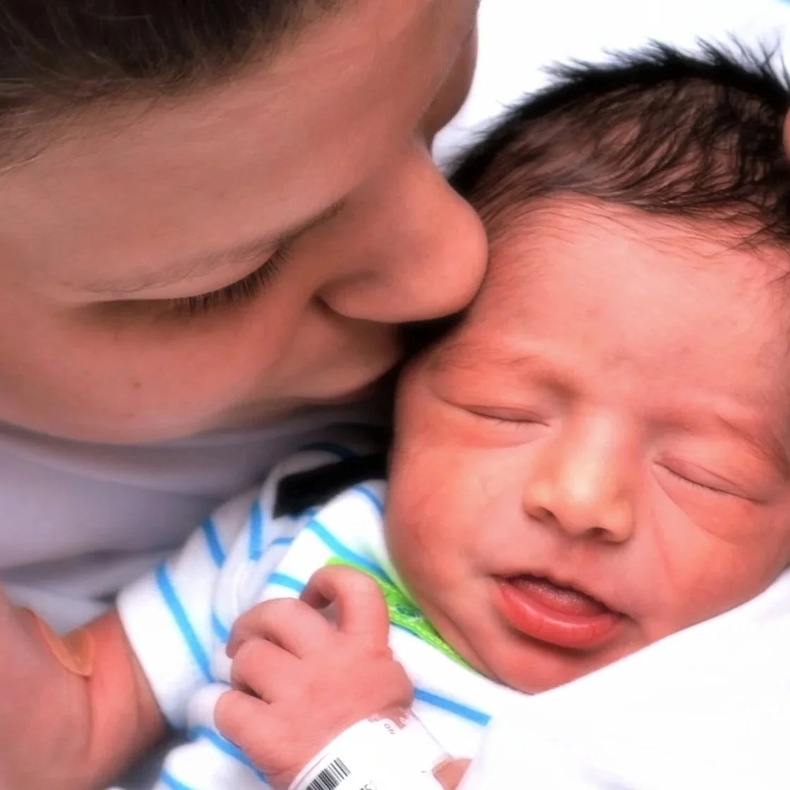 sarah_doula_newborn.jpg