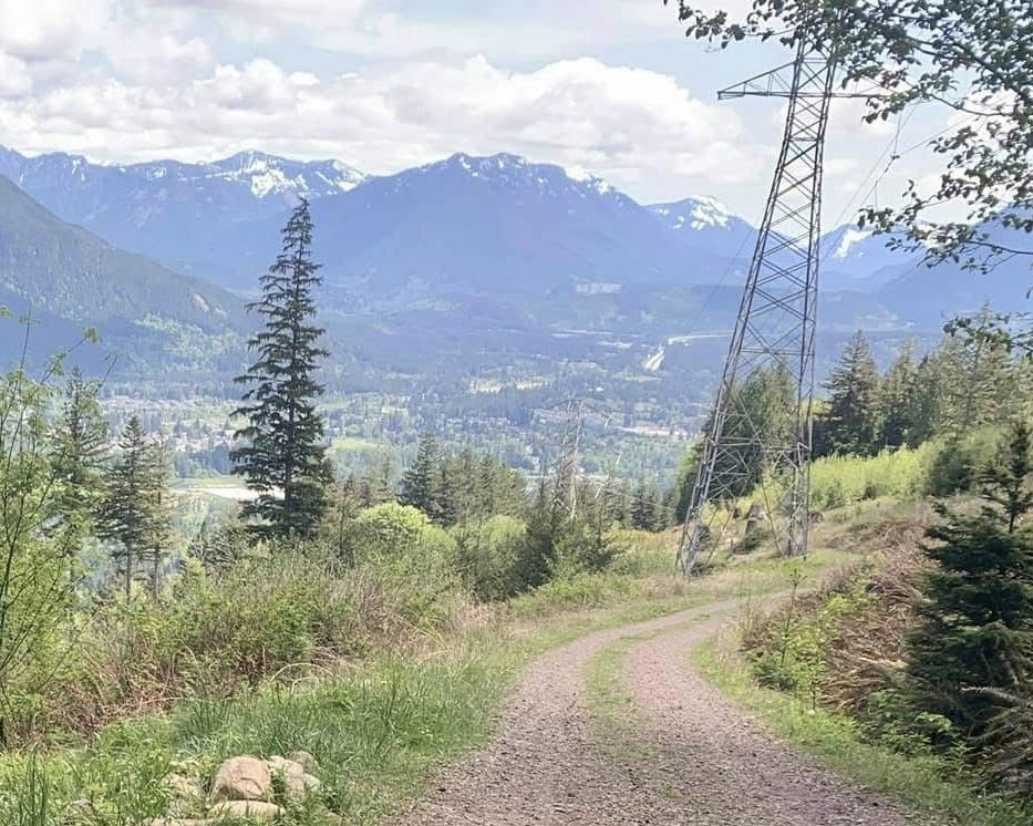 Off the Beaten Path: Rattlesnake Mountain Hike to Stan’s Overlook