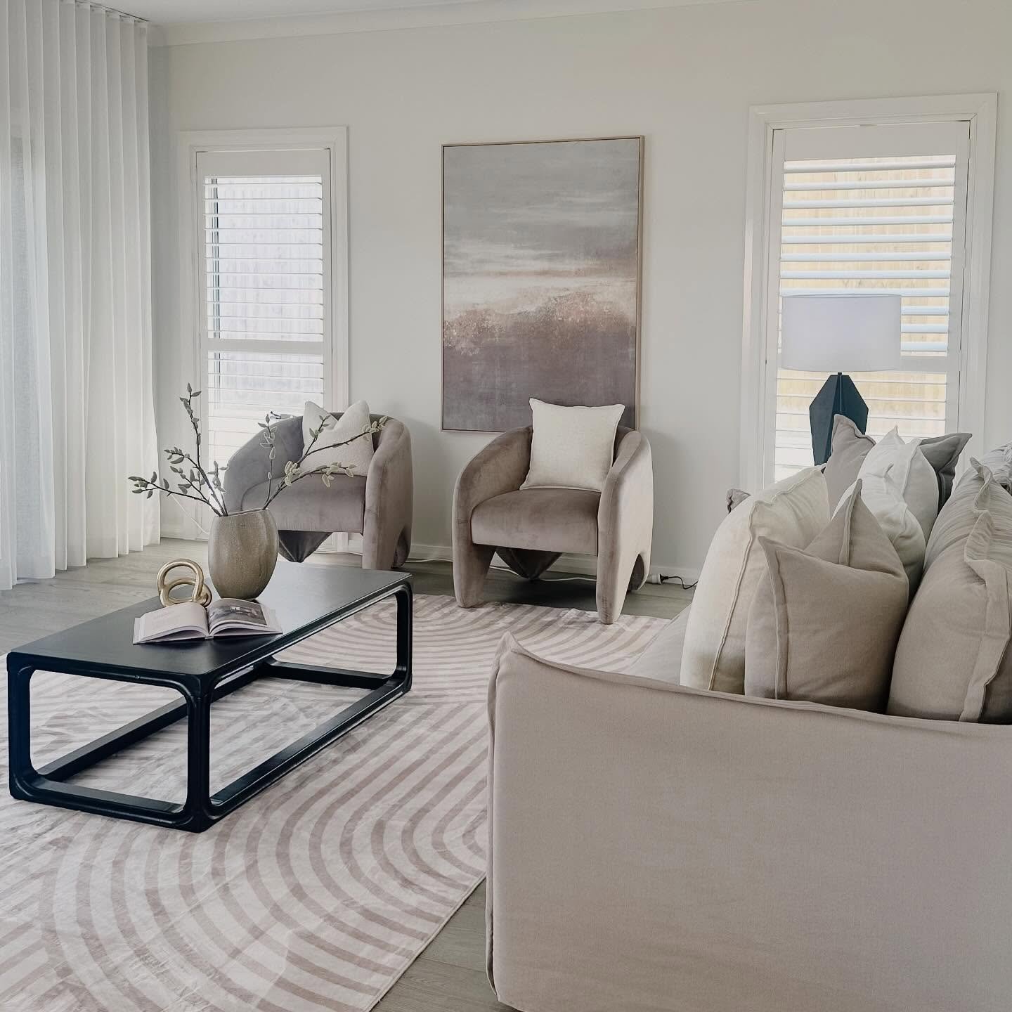 Soft neutrals, layered textures, and a calm, welcoming flow ✨

Today&rsquo;s living room install is all about creating a space buyers can instantly picture themselves coming home to. Clean, timeless, and ready to sell 🤍

Coming soon 👀

Need help ge