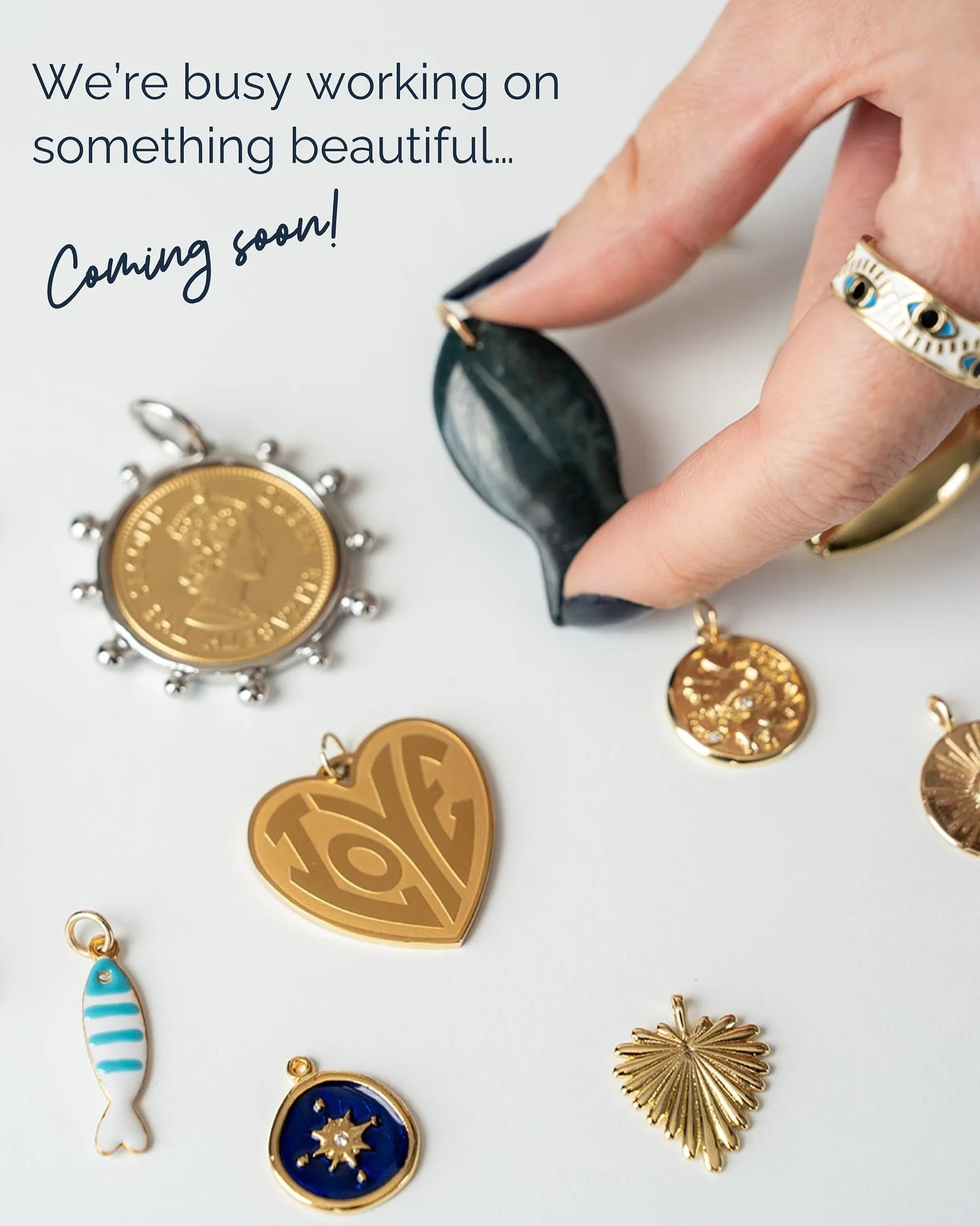 we&rsquo;re busy working on something beautiful&hellip;

✨ new branding, photos, &amp; website coming soon to @eastwoodterrace 

stay tuned!