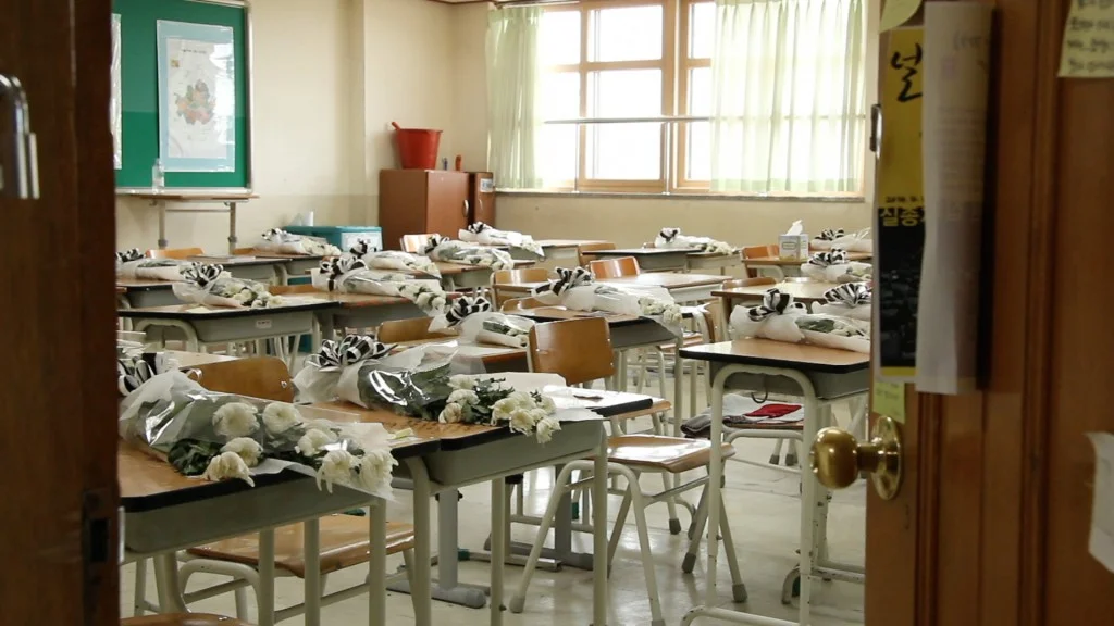 Sewol_Still1_CreditOk-HeeJeong.jpg