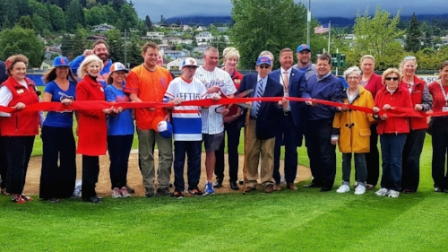 11_Lefties-Ribbon-Cutting.jpg