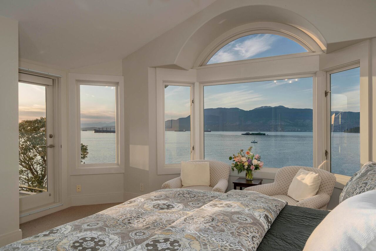 2523-Pt-Grey-Road-Vancouver-360hometours-07s_preview-1.jpg