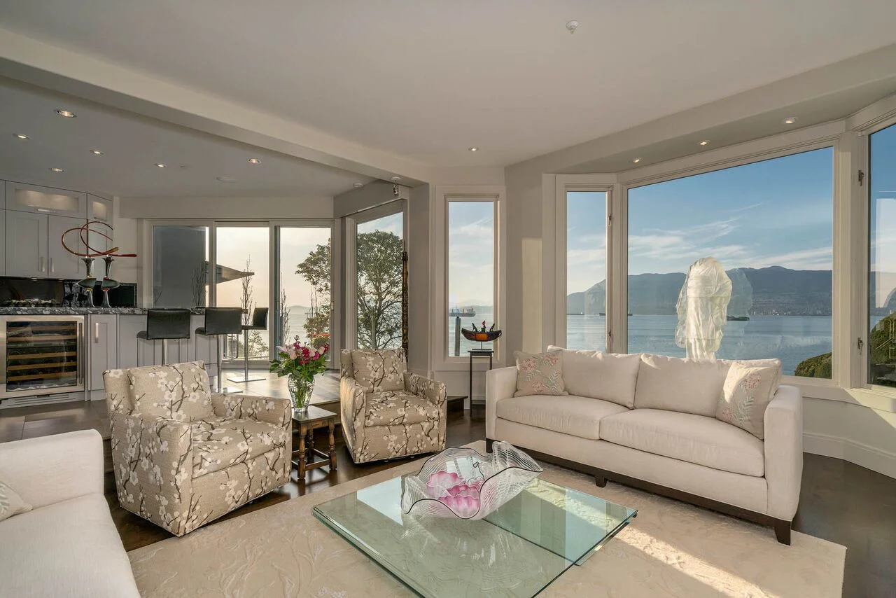 2523-Pt-Grey-Road-Vancouver-360hometours-03s_preview.jpg