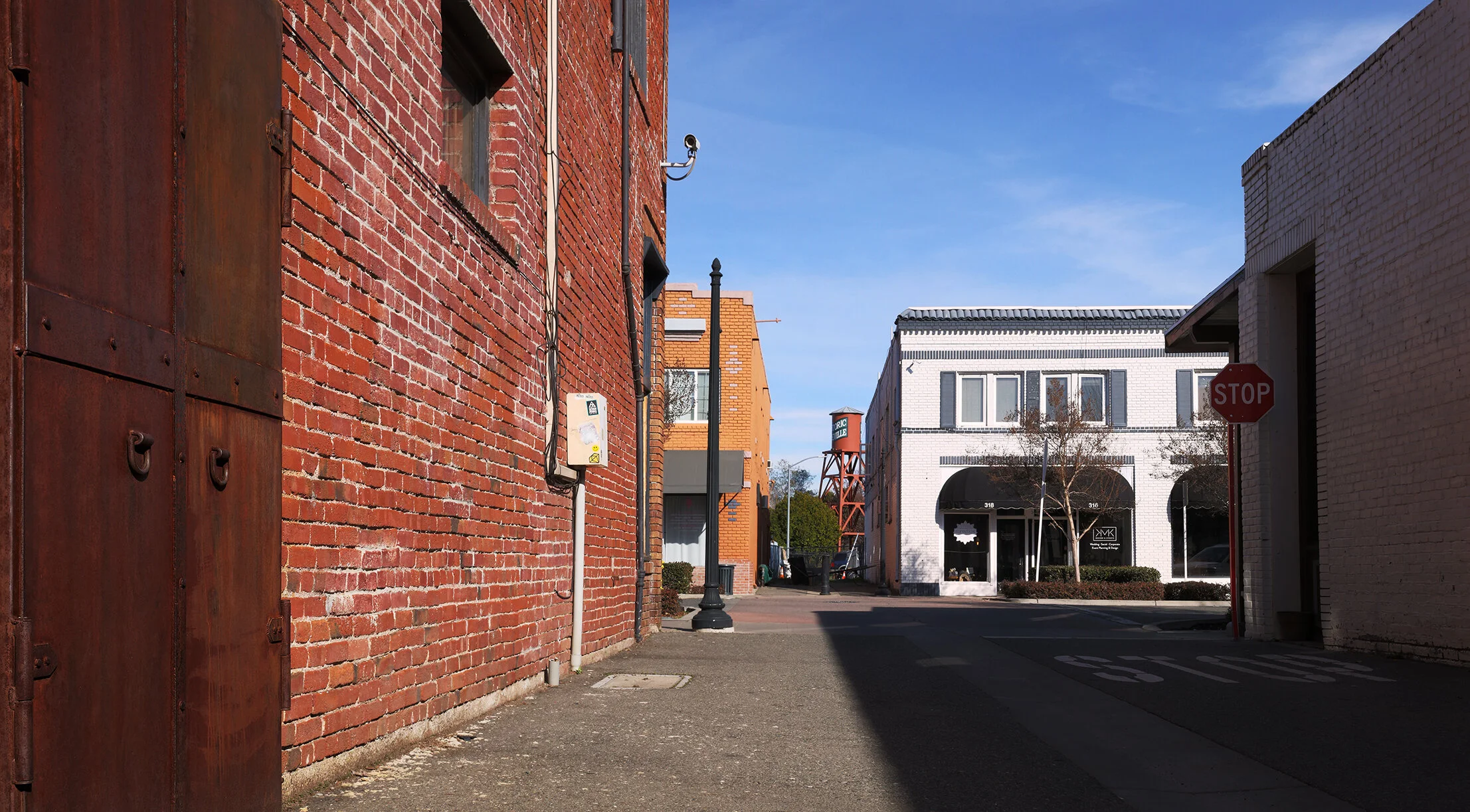 Alley - Old Town Roseville CA
