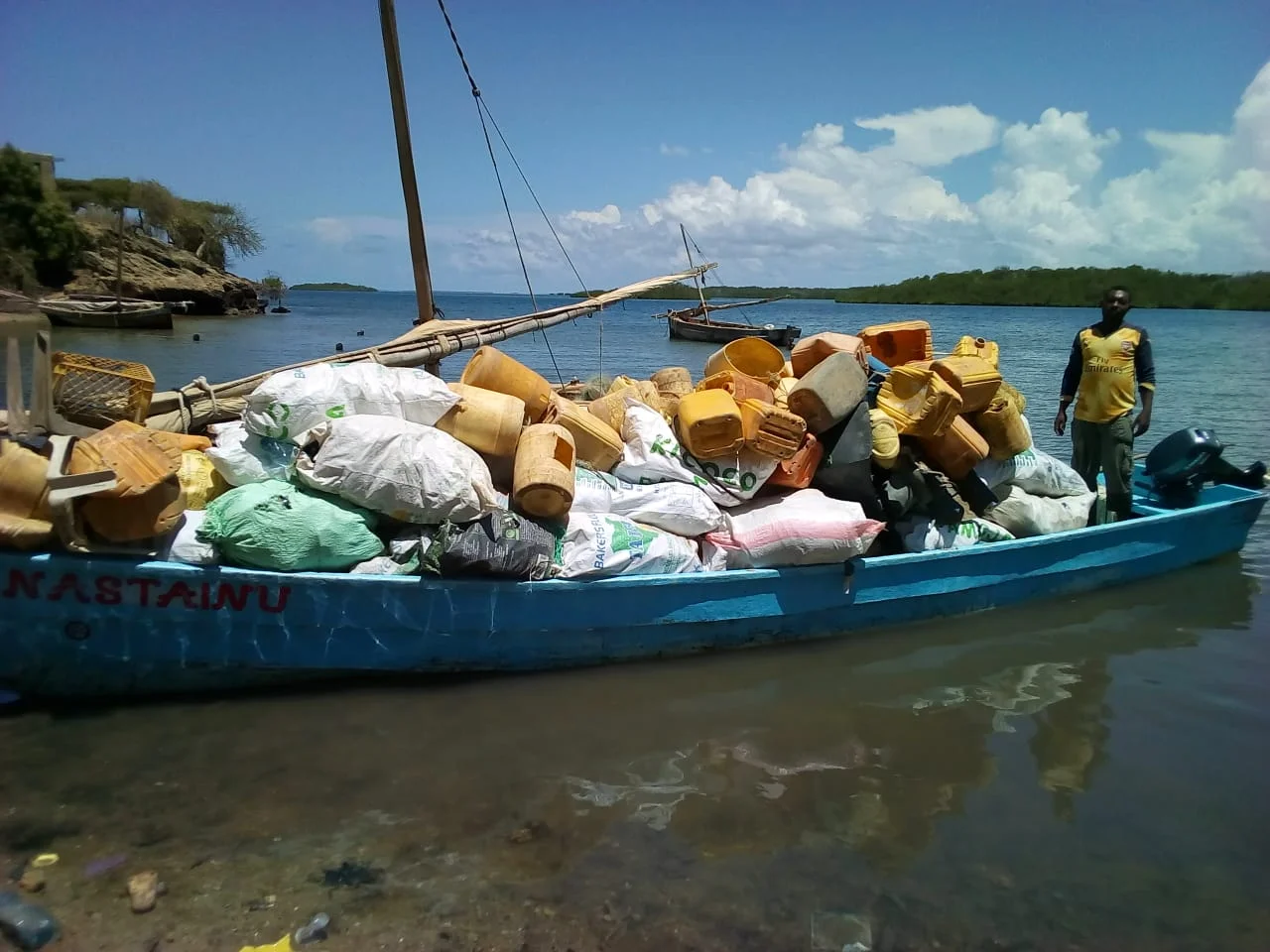 10,000 Kgs of Litter Cleared from Beaches as Kiunga Conservancy Leads The Fight Against Plastic 