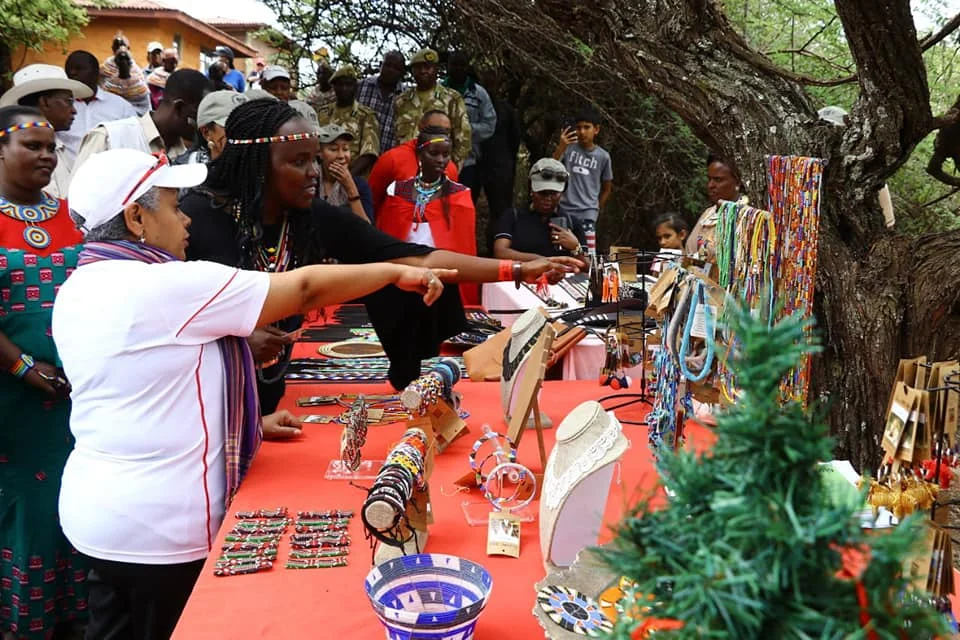 First Lady meets "exceptional women" of BeadWORKS 
