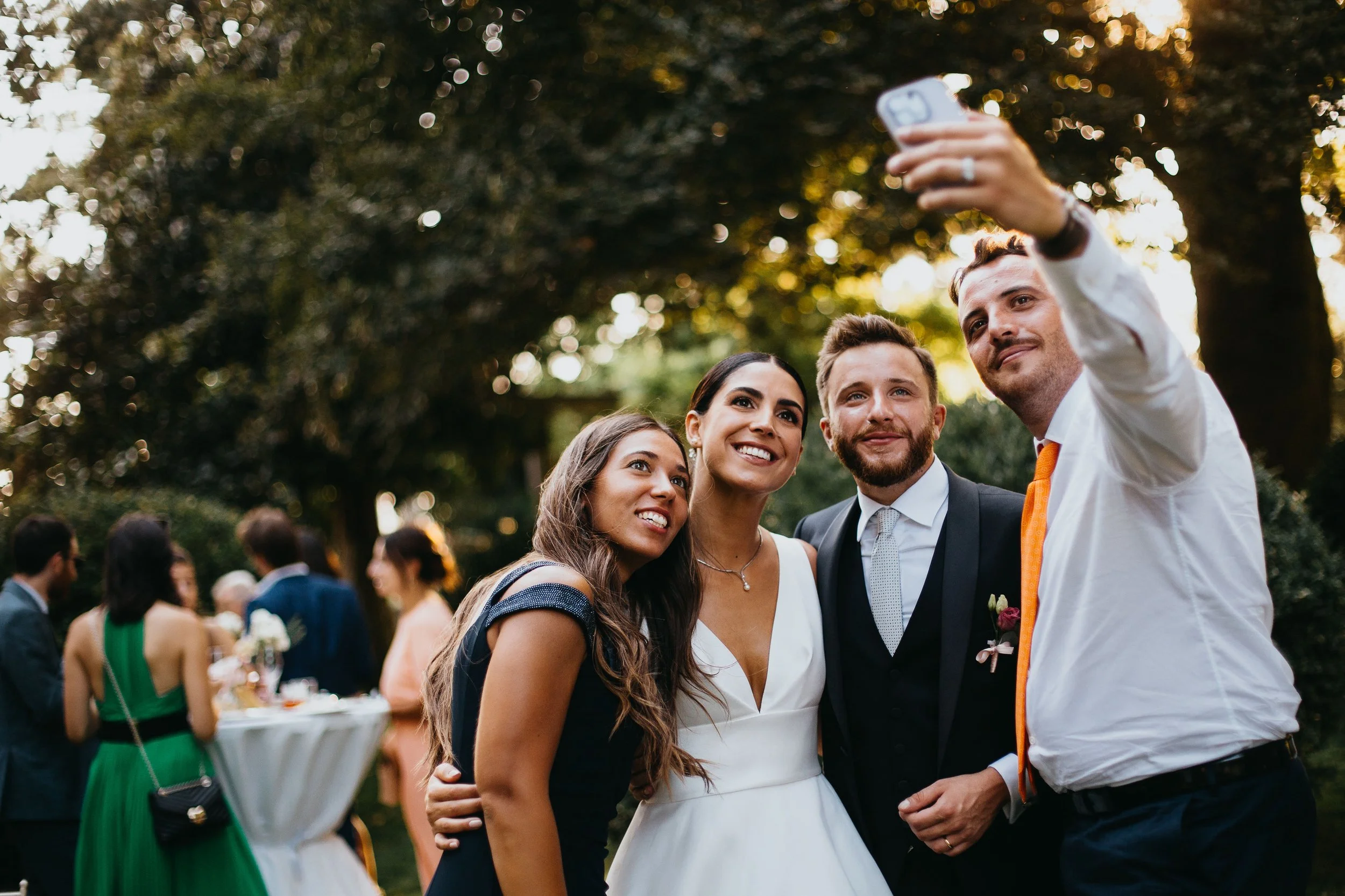 sposi aperitivo matrimonio giardini la pergola