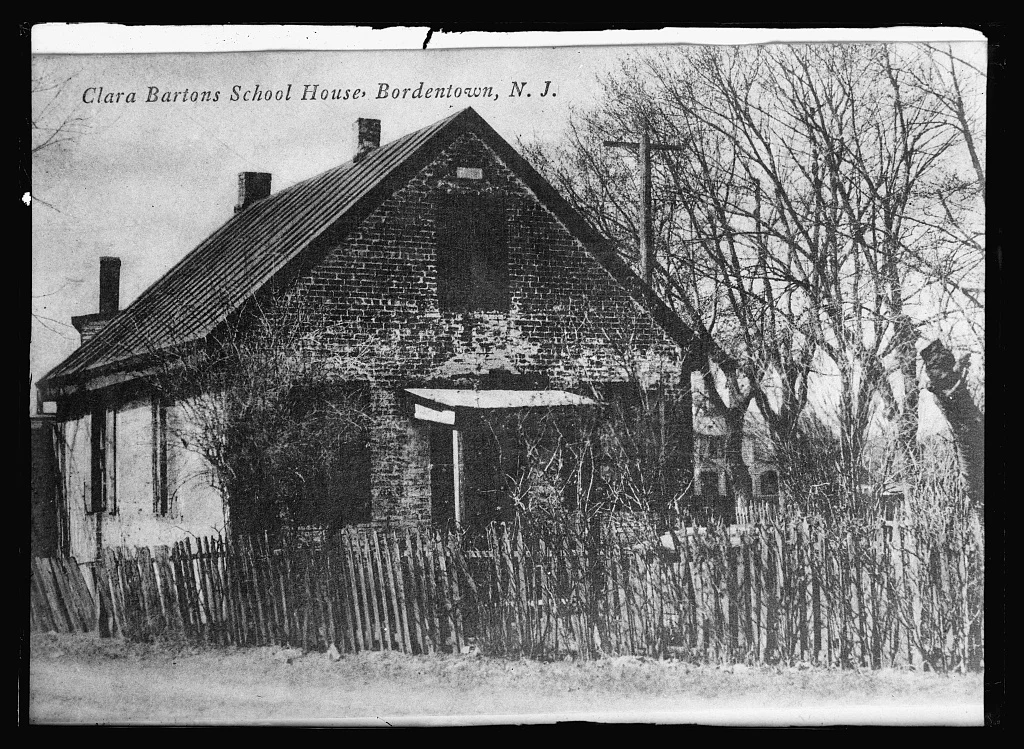 Clara Bartons Bordentown schoolhouse.jpg