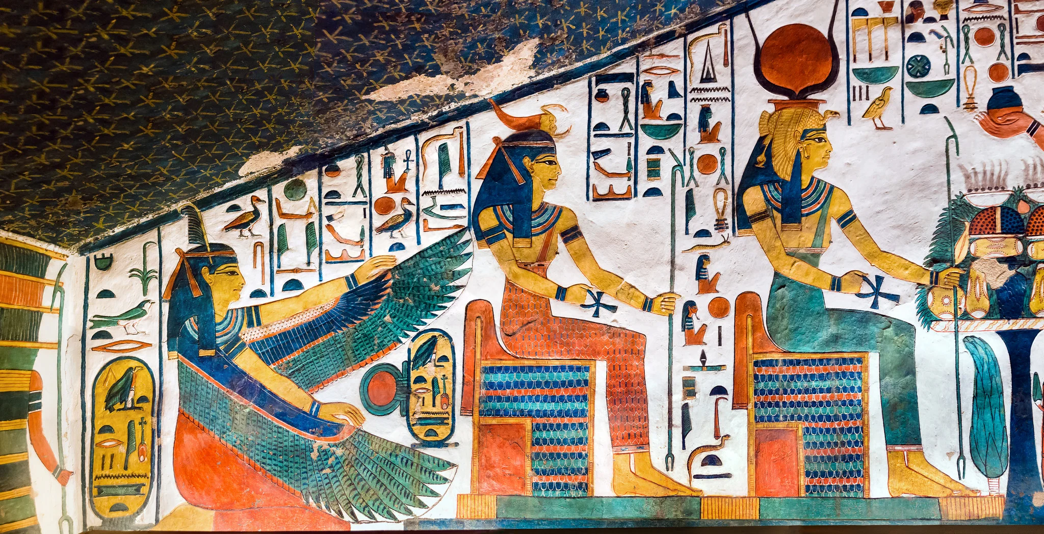 Nefertaris tomb_courtesy kairoinfo4u on Flikr_6.jpg