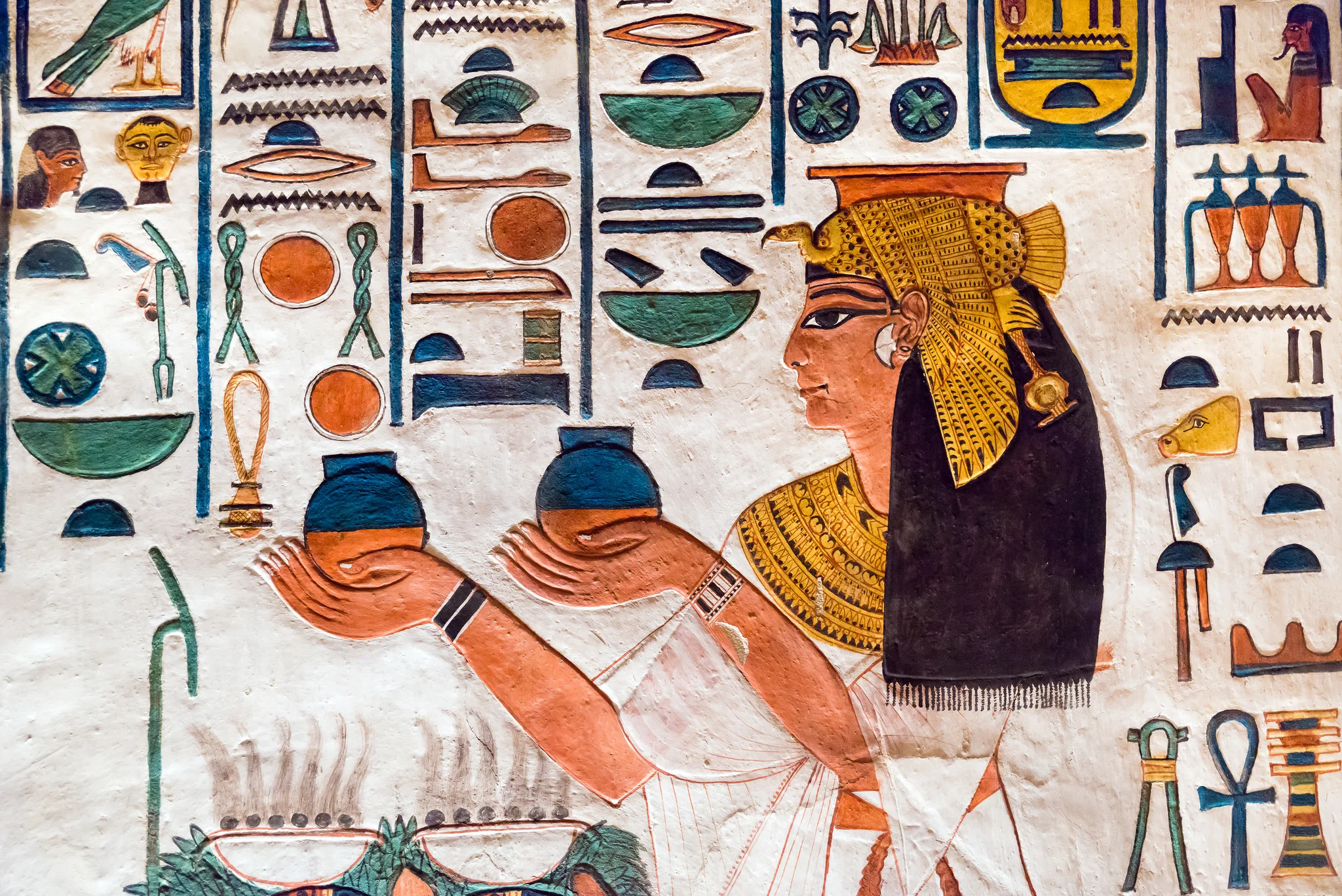 Nefertaris tomb_courtesy kairoinfo4u on Flikr_5.jpg