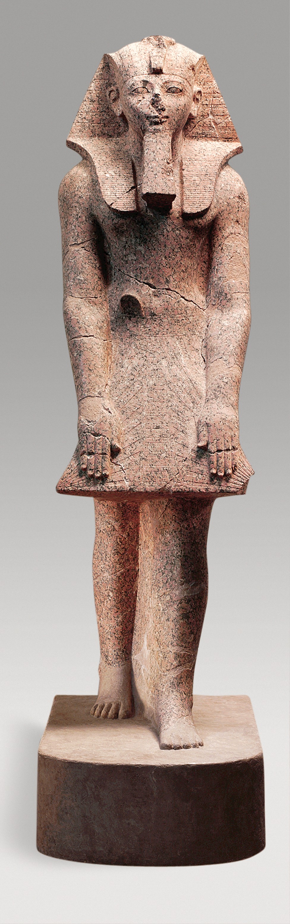  Here we see Hatshepsut in transition: she’s got a few womanly curves, but is also wear full king clothes: a kilt, the royal kingly headdress, and an amazingly sculpted beard.   Courtesy of the Metropolitan Museum of Art  