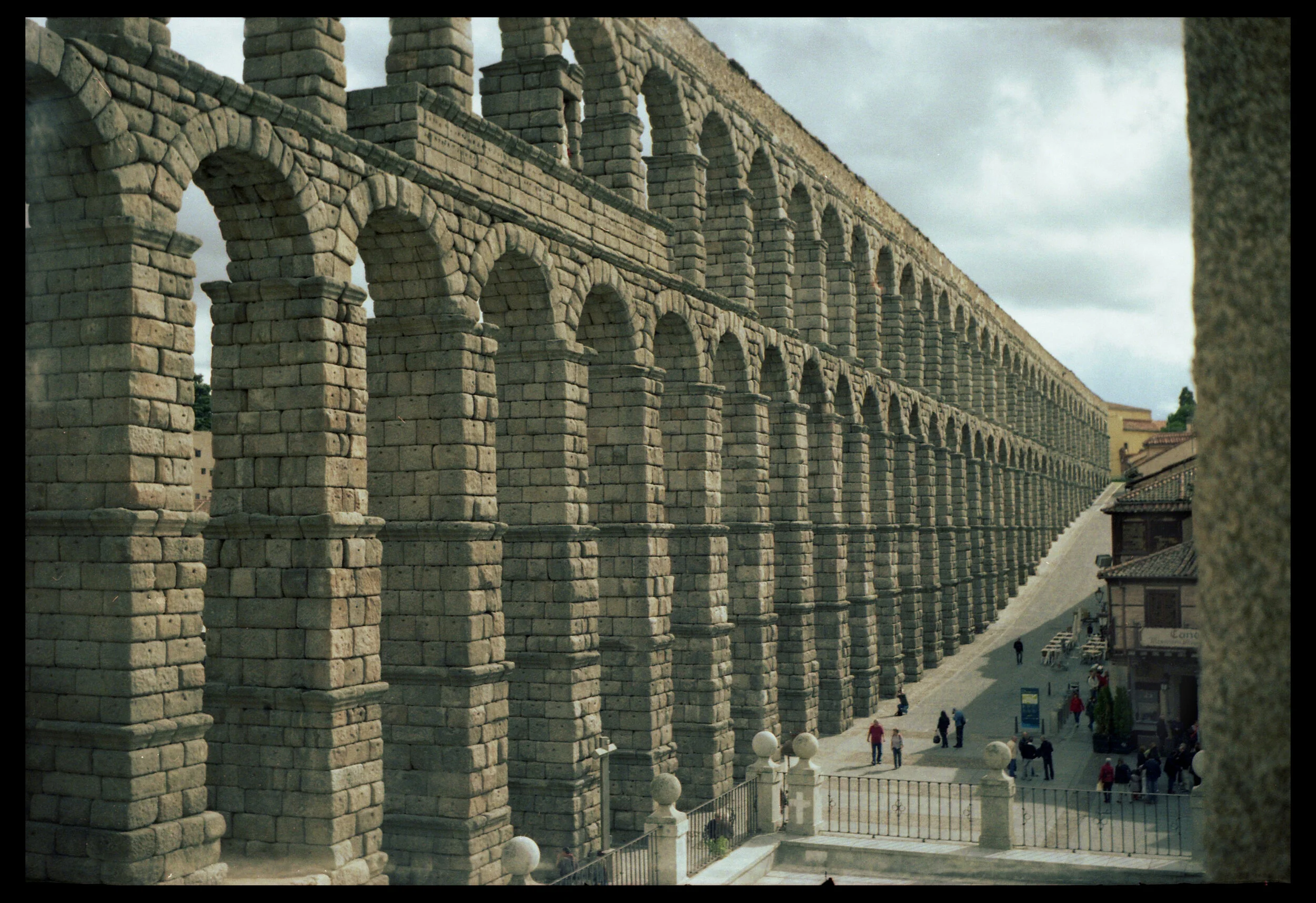 Aqueduct_seriykotik1970.jpg